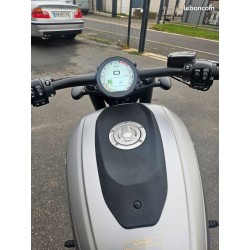 QJMOTOR SRV 600 V4 Grise